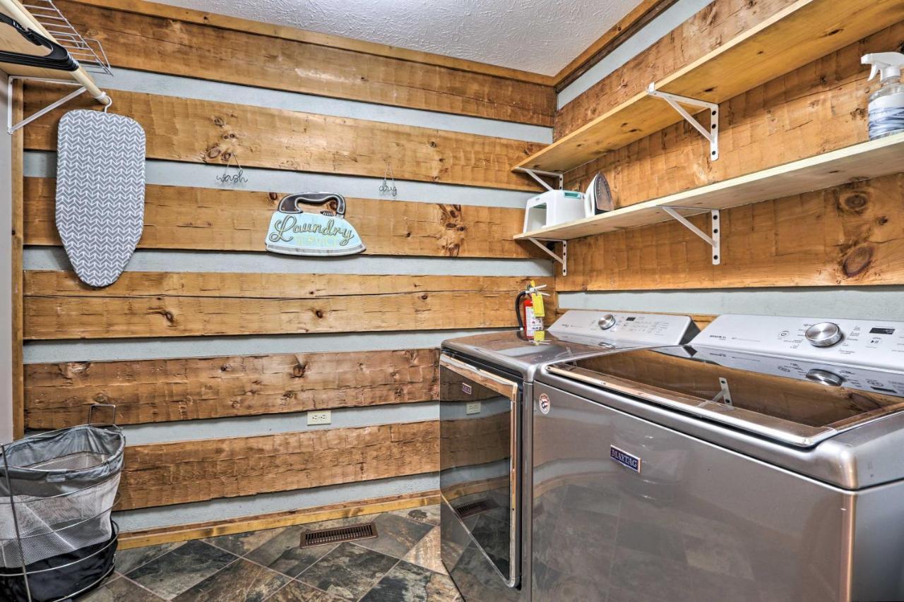 Pigeon Forge Cabin With Hot Tub, 12 Mi To Dollywood! Eksteriør billede